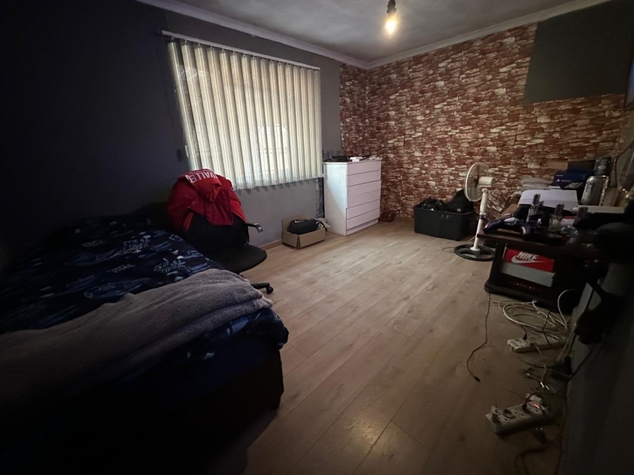 3 Bedroom Property for Sale in Portlands Western Cape